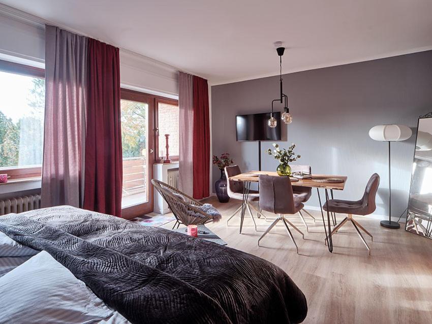 Katarinas House Mit 2 Fewo Stilvoll, Gemuetlich & Zentral Boxspringbett, Parkplatz, Balkon Oder Garten 默尔斯 外观 照片